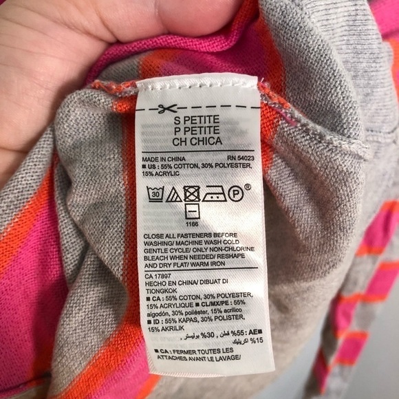 Old Navy Crewneck Button Down Cardigan Coral Tropics - Picture 6 of 8